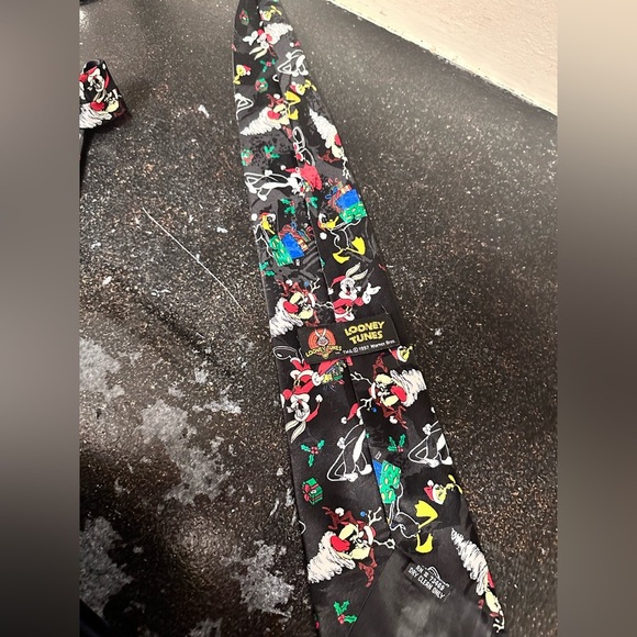 Vintage 1996 Looney Tunes Mania Men's Neck Tie - Picture 2 of 4